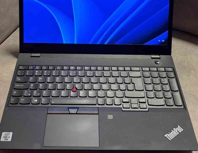 Lenovo ThinkPad T15 G1 - foto 2