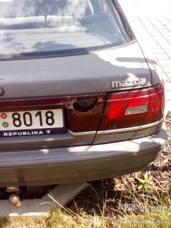 Mazda 626 hatchback r.v.1989 - foto 12