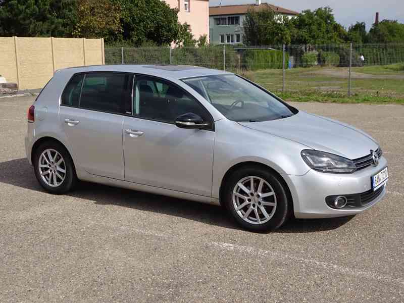 VW Golf 1.4 TSI r.v.2012 (90 kw) serviska - foto 2