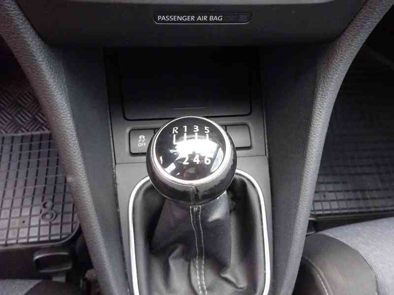 VW Golf 1.4 TSI r.v.2012 (90 kw) serviska - foto 9