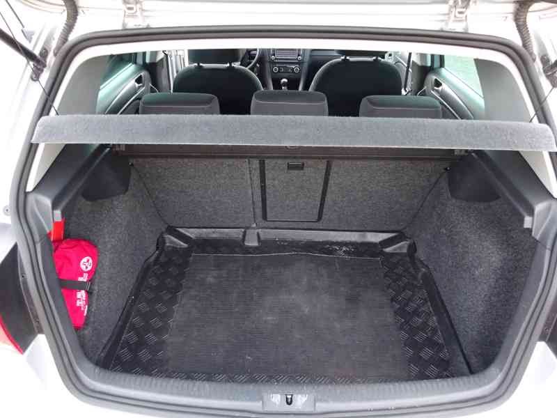 VW Golf 1.4 TSI r.v.2012 (90 kw) serviska - foto 15