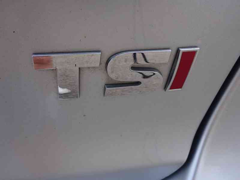 VW Golf 1.4 TSI r.v.2012 (90 kw) serviska - foto 17
