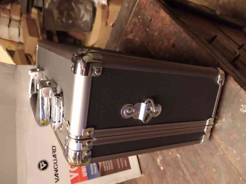 Kufřík Vanguard - foto 4