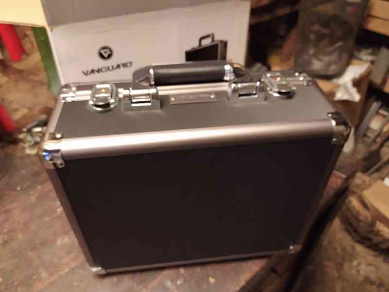 Kufřík Vanguard - foto 3