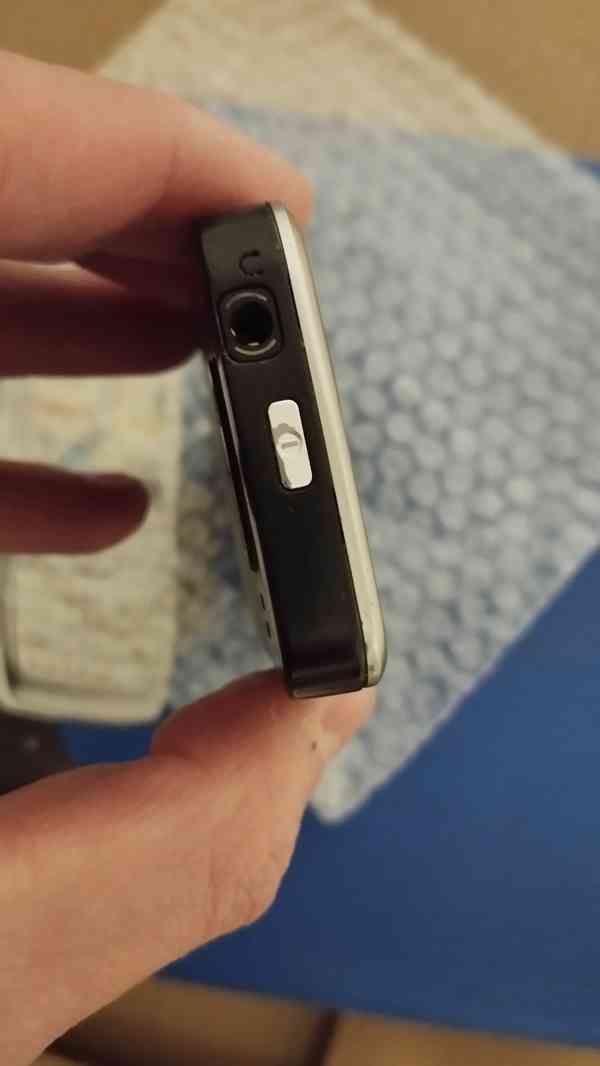 2x Nokia E52, Kompletní balení! - foto 9