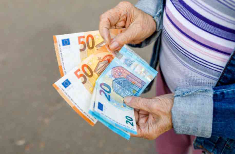 Diskrétní a rychlé řešení vašich financí - foto 3