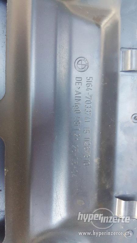 Držák - rámeček chladičů BMW e61 525d automat - foto 1