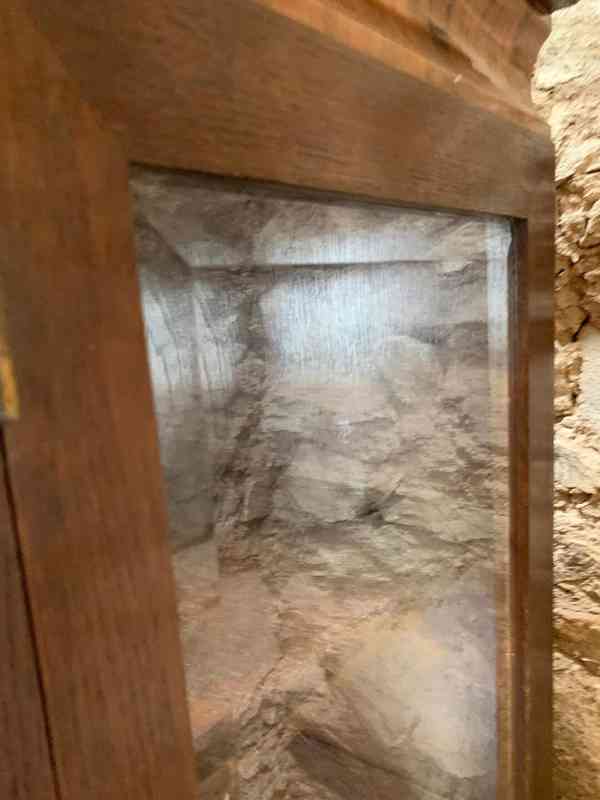 Starožitná skříň - foto 5