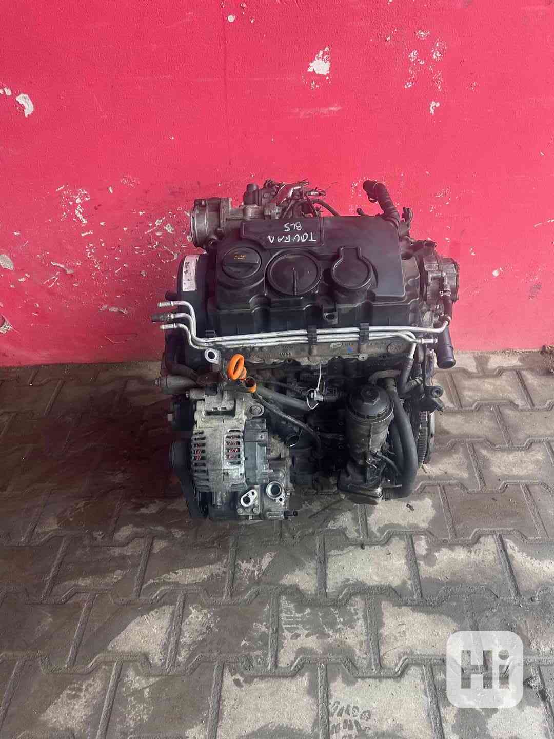 Motor 1,9TDI 77KW VW Touran typ BLS kompletní - foto 1
