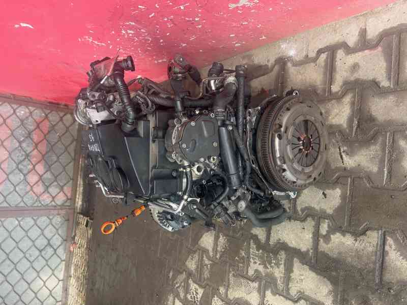 Motor 1,9TDI 77KW VW Touran typ BLS kompletní - foto 3