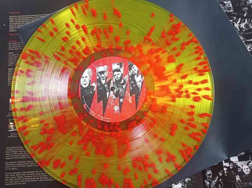 The Fialky – Vykřičníky (LP - limitka) - foto 4