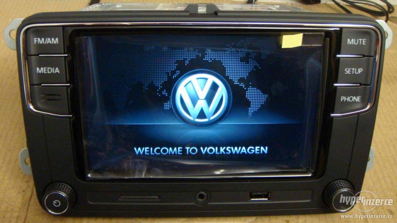 VW RCD330Plus 6.5" LCD USB BT SD - foto 1