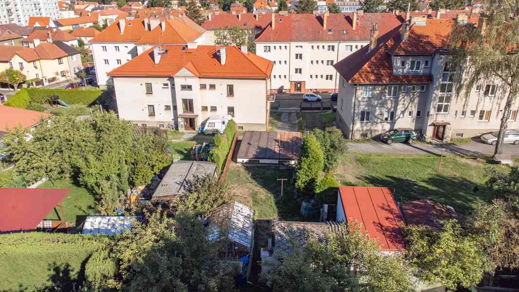 Slunný zděný byt 3+1 s balkonem a vl. zahrádkou v Sušici - foto 25