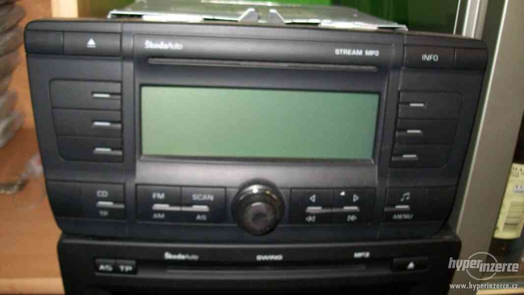 Autoradio Škoda Octavia 2 Stream MP3 - foto 1