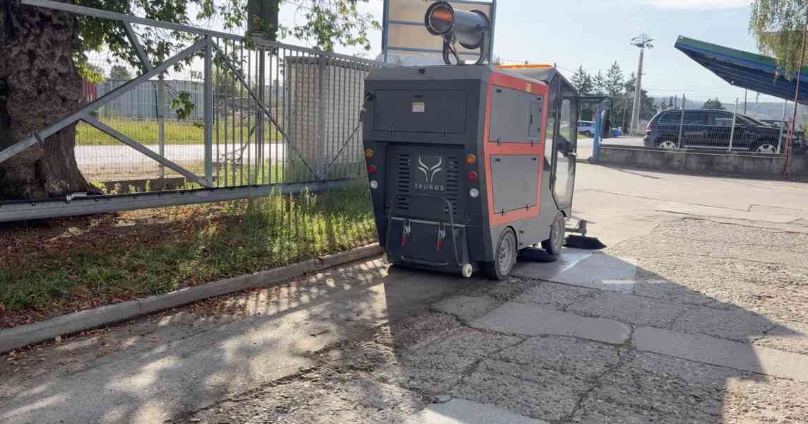 ZAMETAČ TAUROS K2300 - foto 3