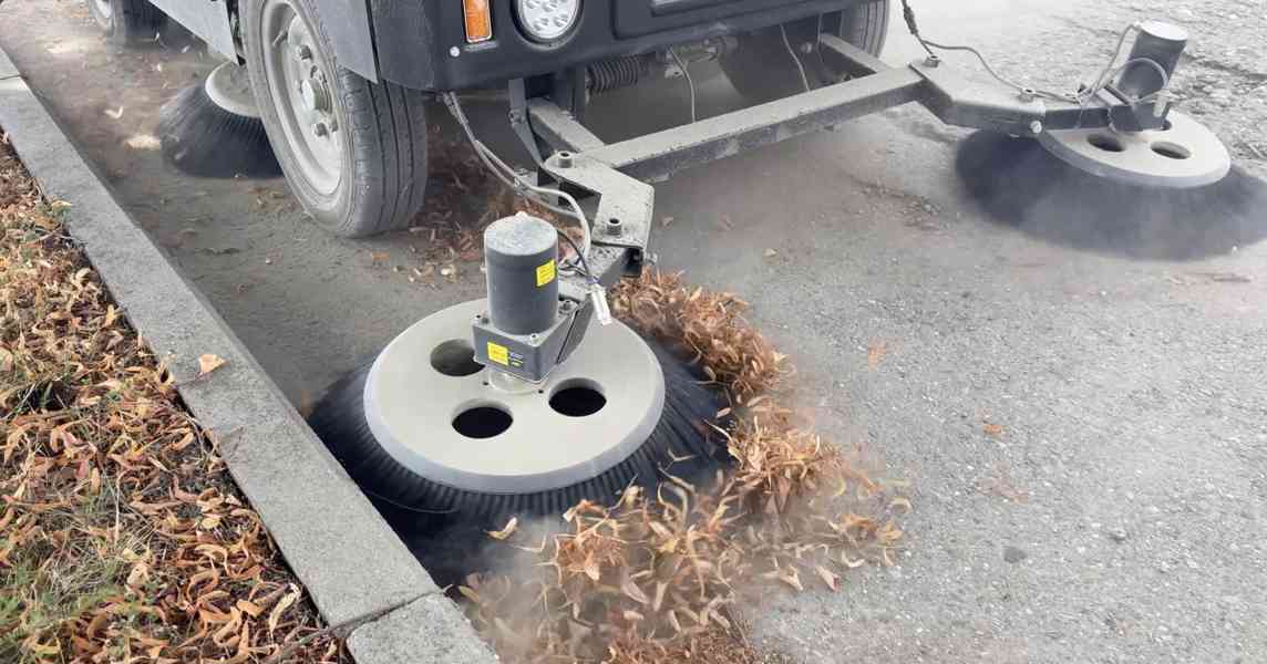 ZAMETAČ TAUROS K2300 - foto 5