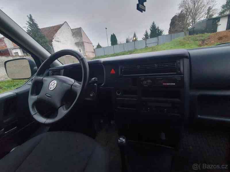 Volkswagen Caravelle 2,5 - foto 5
