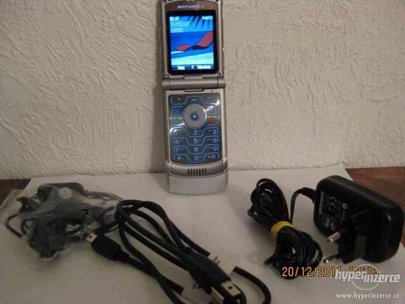 MOTOROLA V3+SIM karta  ZDARMA!!! - foto 1
