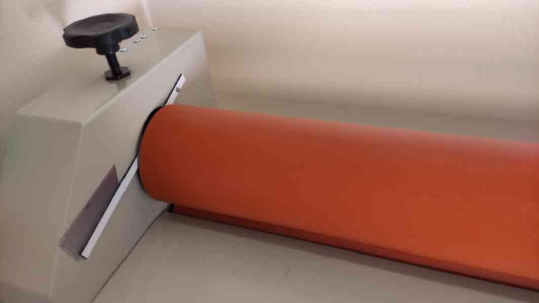 Prodám velkoformátový laminátor š. 1,6 m - foto 2