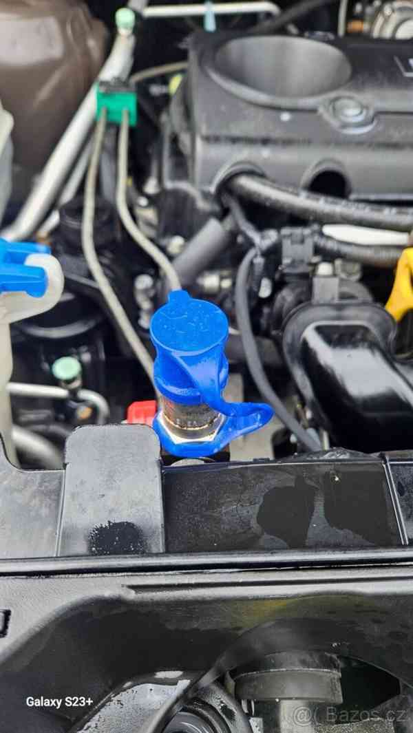 Kia Sportage 2,0   Prodám - foto 12