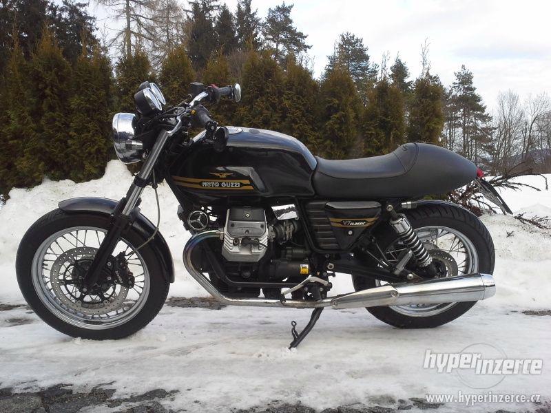 Moto Guzzi V7 Classic - foto 2