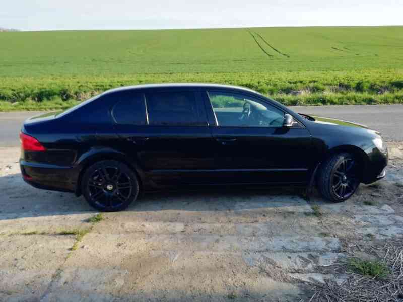 Škoda Superb 2.0	 - foto 2