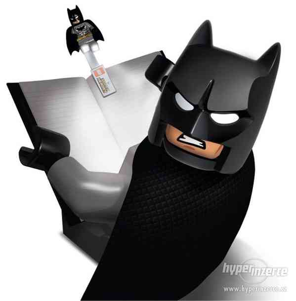 Batman Lego lampička s klipem na čtení LED nové - foto 3