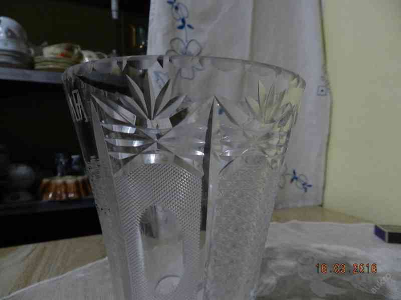 Krásná broušená váza Tetřev Lovu Zdar - foto 6