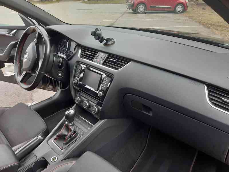 Škoda Octavia III RS Combi 2.0 TSI 162 kW – nízký nájezd - foto 6