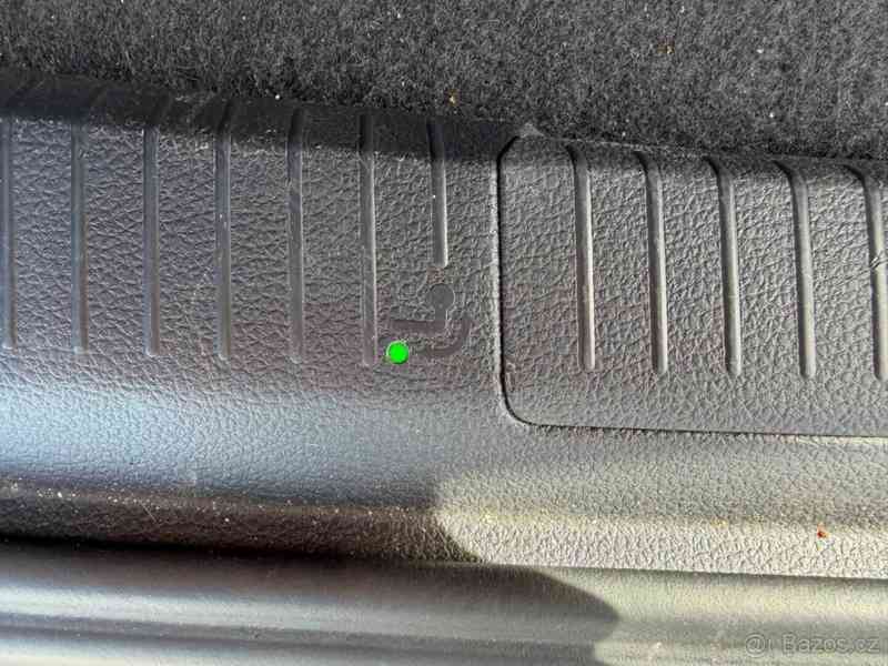 Volkswagen Golf 1,8   TSI 4MOTION DSG – 132 kW - foto 14