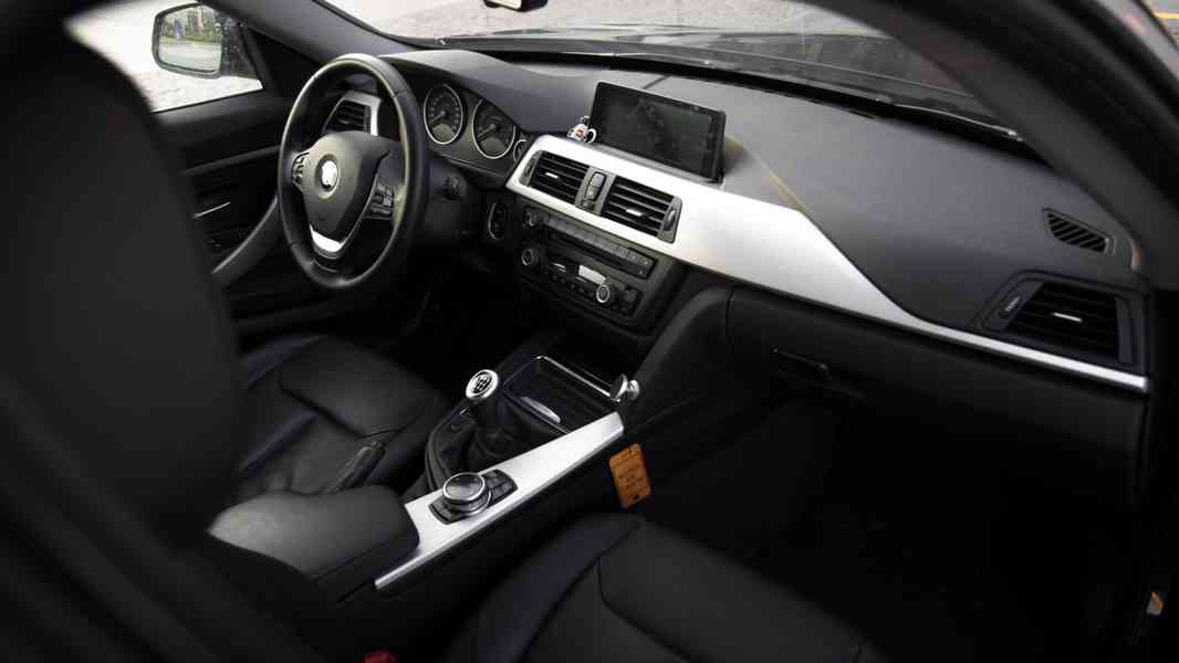 BMW GT 318d - foto 16