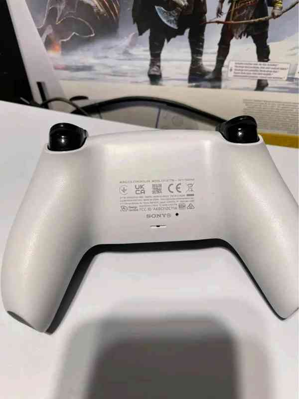 PlayStation 5  - foto 6