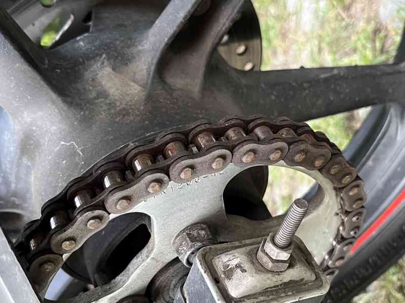 Honda CBR 125 R - foto 14