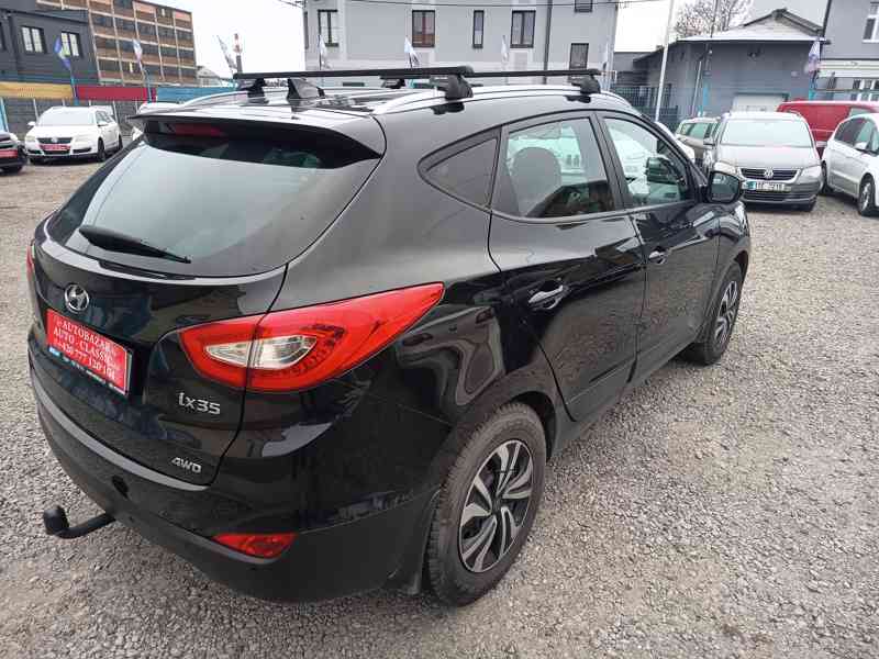 Hyundai ix35 2,0GDI 4WD ČR 1.maj 4x4  - foto 8
