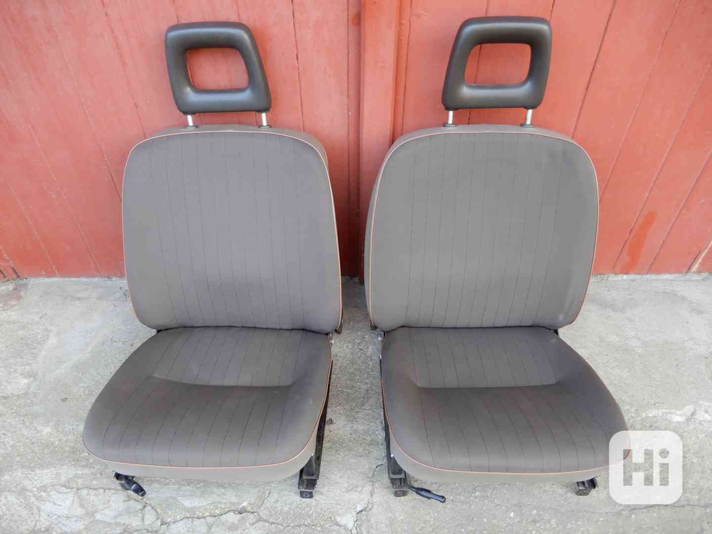 Sedačky Škoda Favorit - foto 1