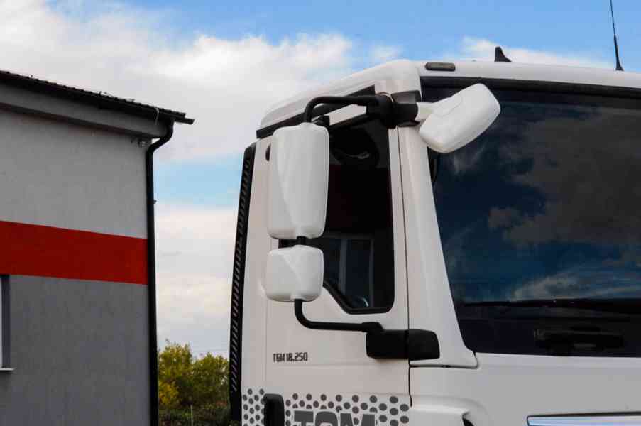 MAN TGM 18.250 - NOVÝ HÁKOVÝ NOSIČ KONTEJNERŮ CHARVÁT EU6 - foto 43