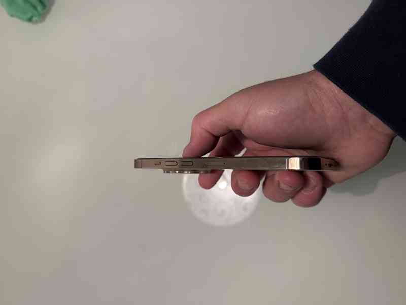 iphone 13 pro gold - foto 5