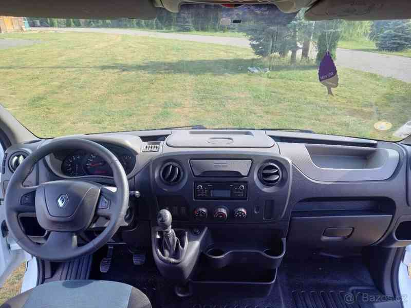 Renault Master 2,3   92kw 7míst - foto 18