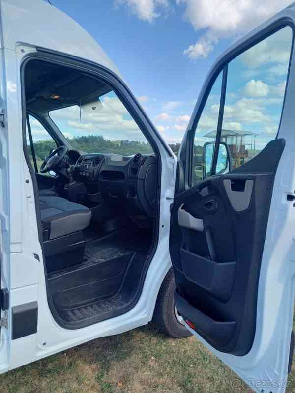Renault Master 2,3   92kw 7míst - foto 11
