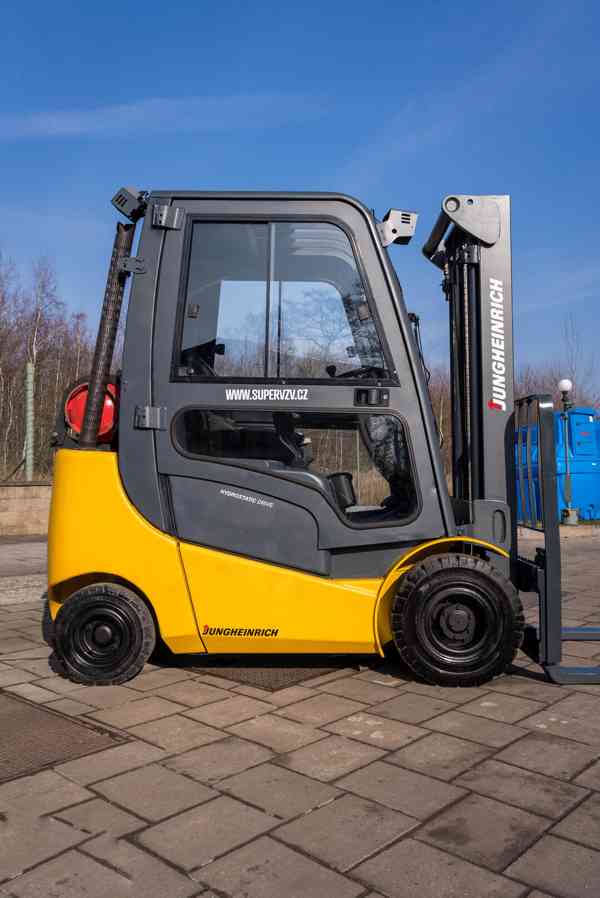 Vysokozdvižný vozík Jungheinrich TFG 316 - foto 2