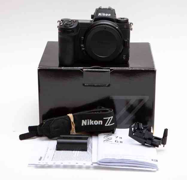 Nikon Z 7II Mirrorless Digital Camera - foto 1