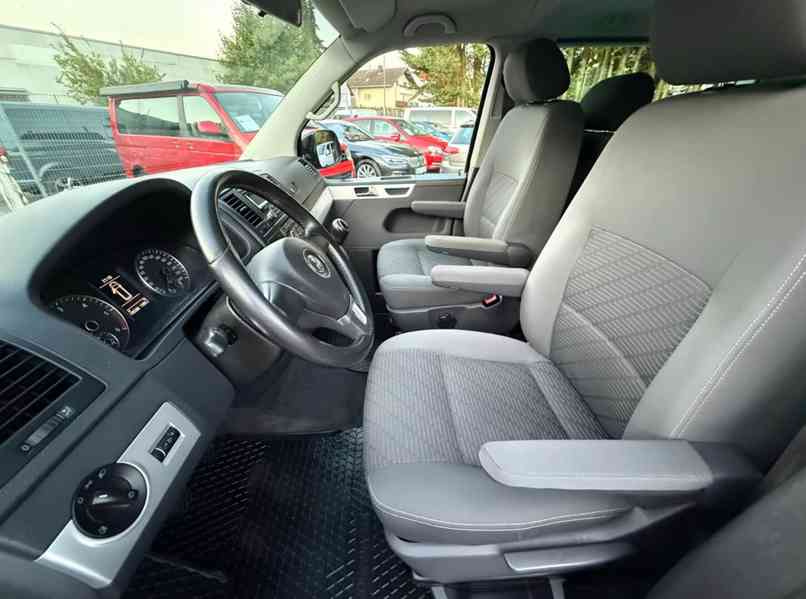 Volkswagen T5 Multivan 2,0TDI Comfortline 103kw - foto 12