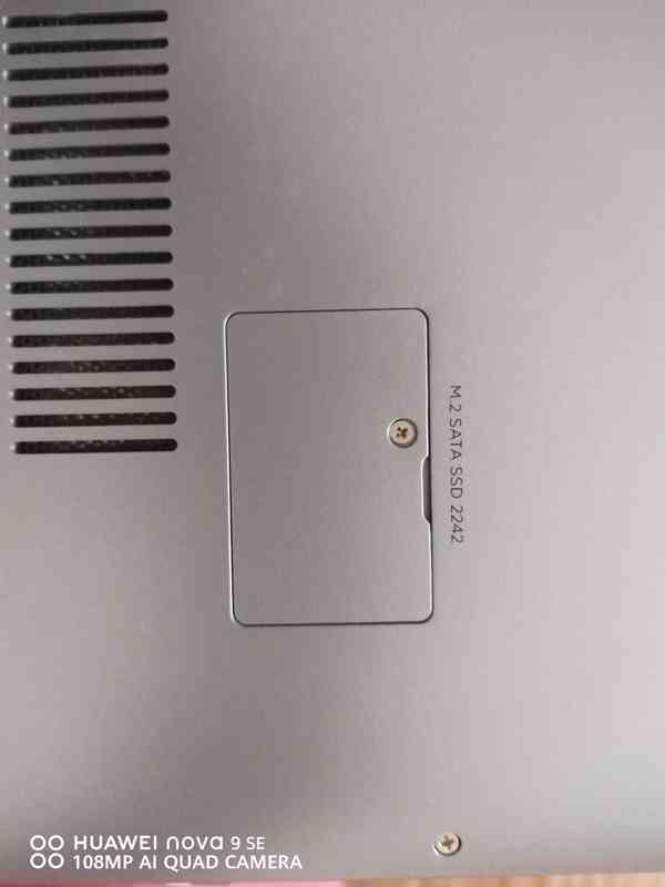 Umax VisionBook 15WJ - foto 2