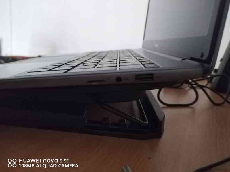 Umax VisionBook 15WJ - foto 5