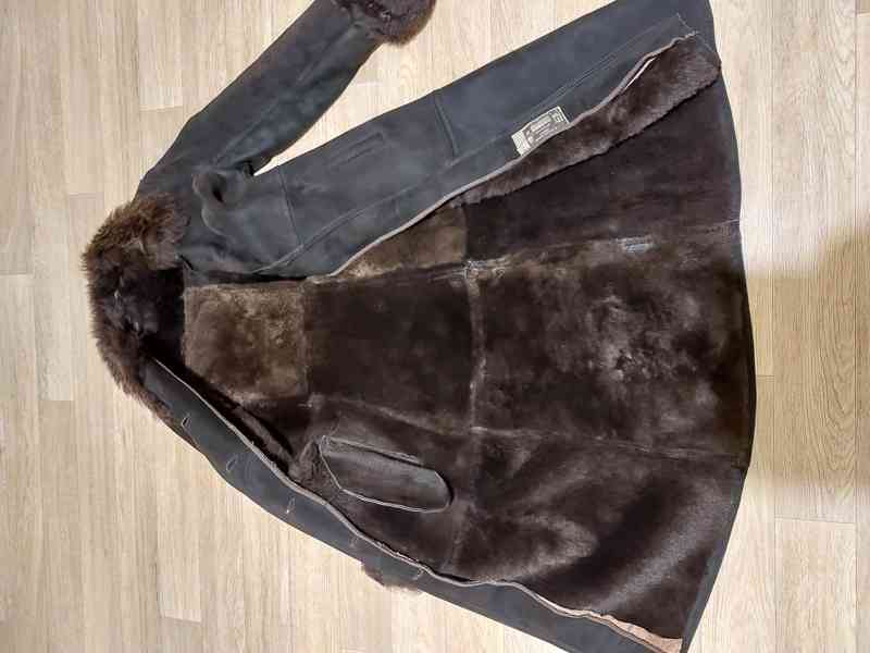 Prodám kožich, velikost 36 - foto 3