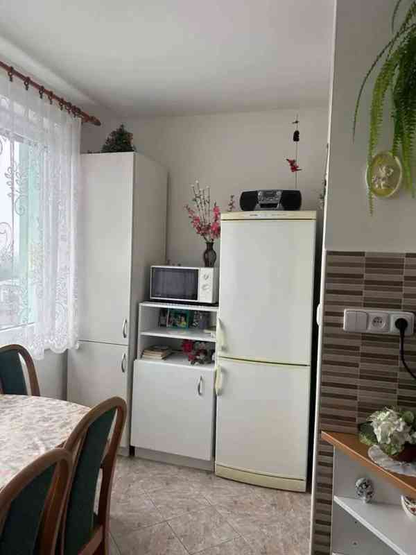 Pronájem bytu 3+1 73 m² - foto 6