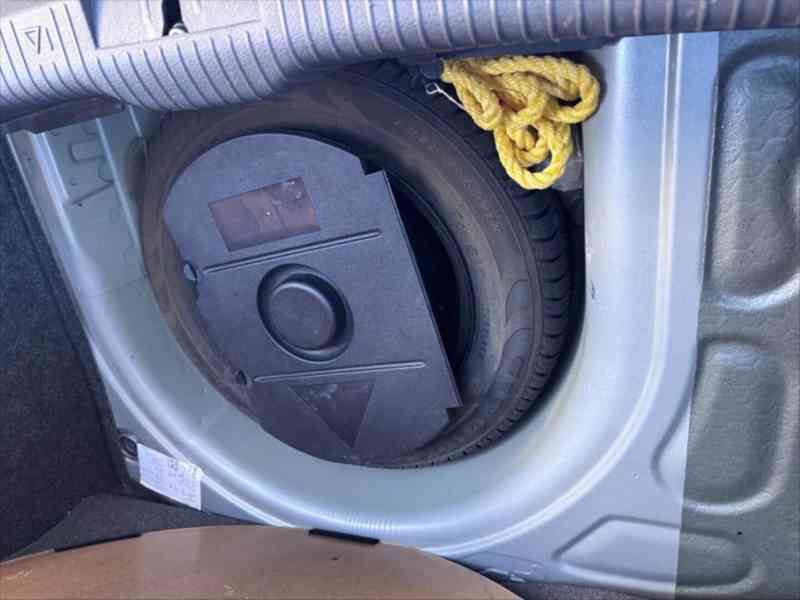 Volkswagen Polo 1,2   výkon 40kW, rok výroby 2006 - foto 3