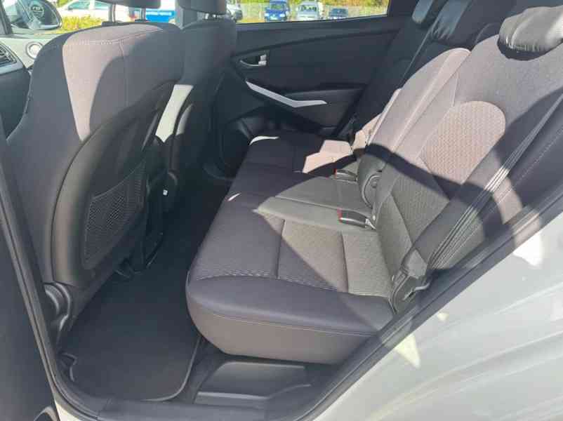 Ssangyong Korando 2.0 XGi 4x4 benzín 110kw - foto 13