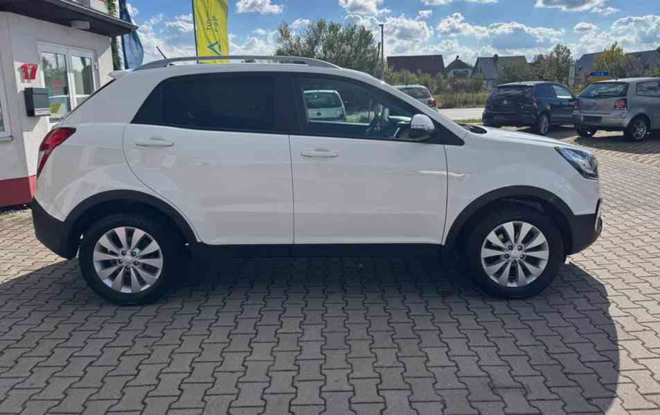 Ssangyong Korando 2.0 XGi 4x4 benzín 110kw - foto 4