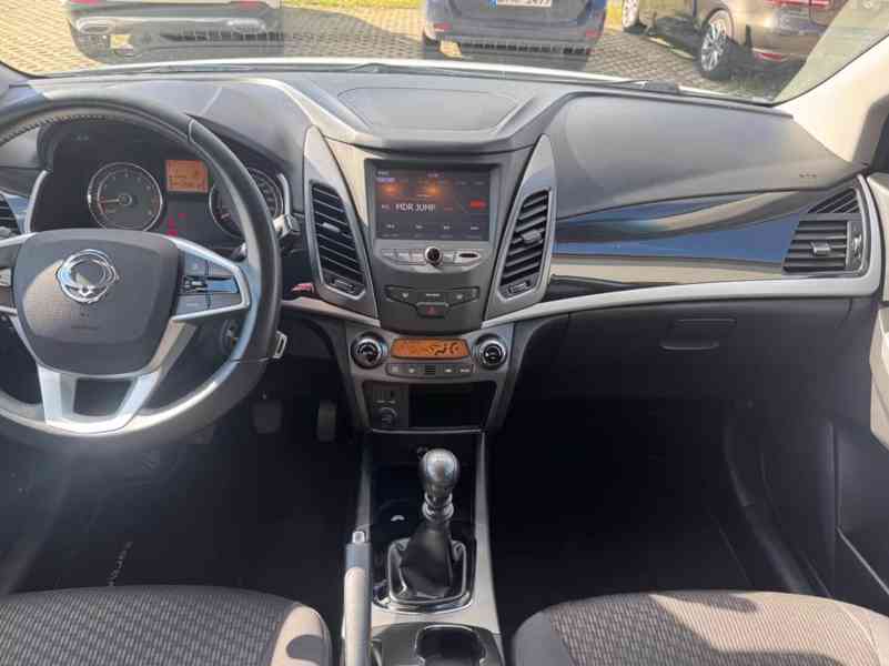 Ssangyong Korando 2.0 XGi 4x4 benzín 110kw - foto 14